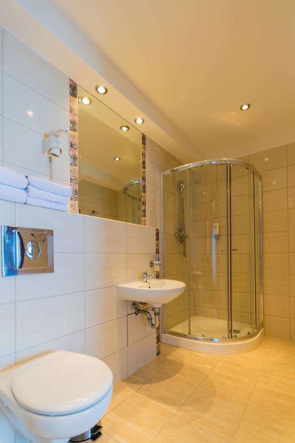 Krol Plaza Spa & Wellness ยารอสวาเวียซ ภายนอก รูปภาพ